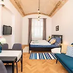 Cosy, Retro-Styled Flat In Beautiful Zizkov